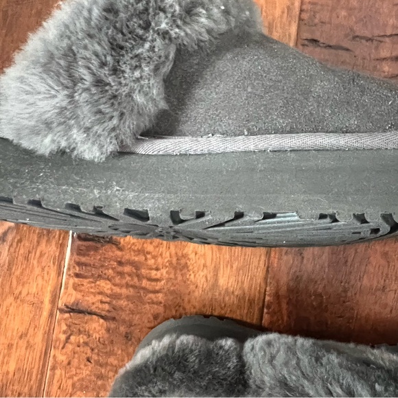 UGG Women Disquette Slipper Grey Fur Slide Size 8 - Picture 4 of 8